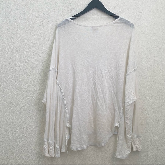 FREE PEOPLE We The Free Never Give Up Oversized Top V Neck Tee in Ivory White XS - Picture 4 of 13